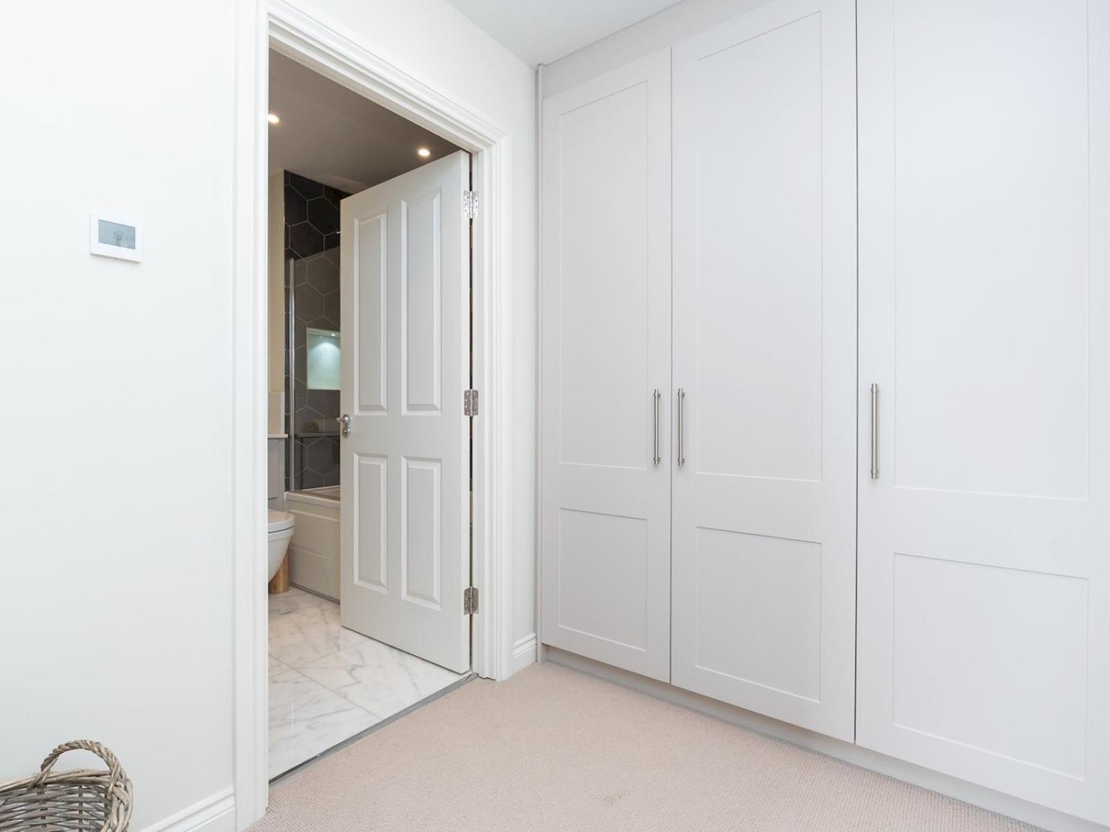 Apartment Pass The Keys With Stunning Views And Free Parking