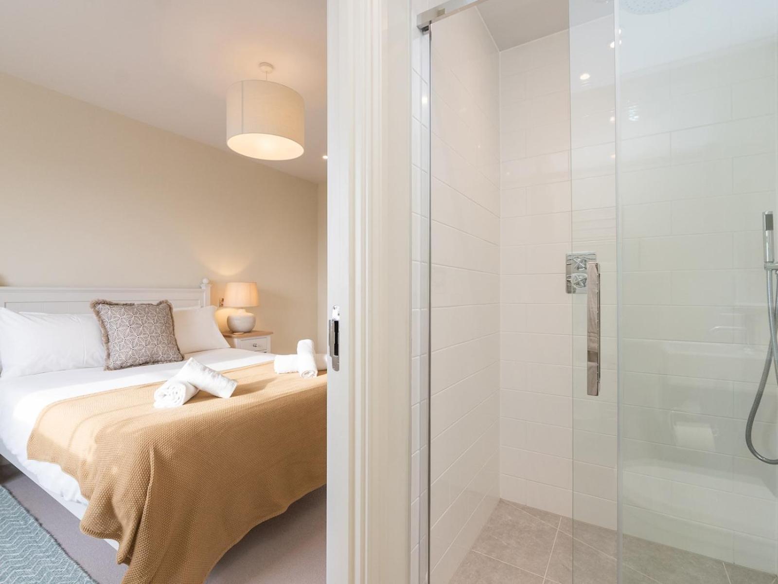 Pass The Keys With Stunning Views And Free Parking * Bath