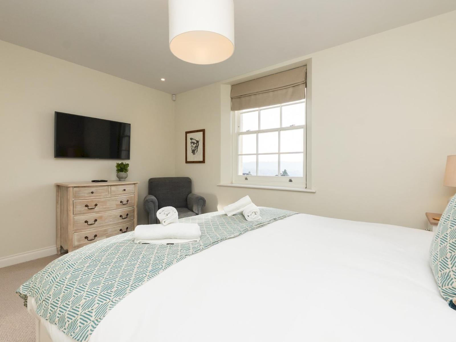Pass The Keys With Stunning Views And Free Parking Apartment *