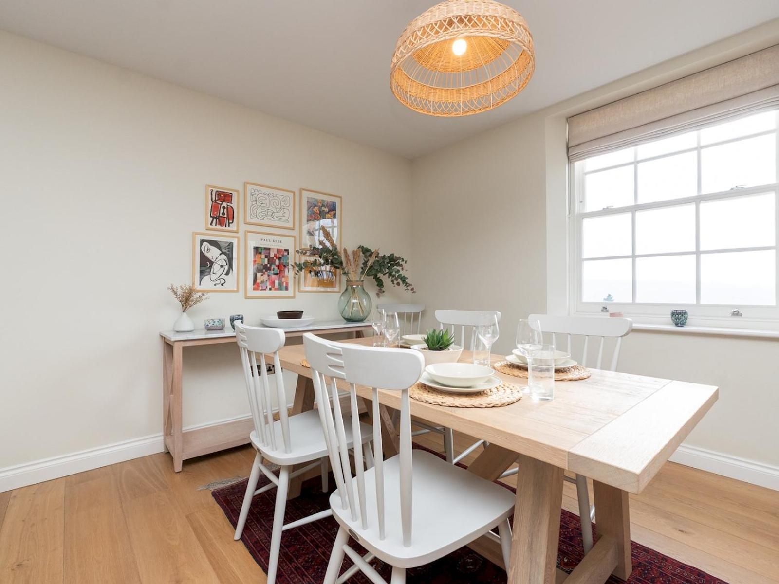Pass The Keys With Stunning Views And Free Parking Bath