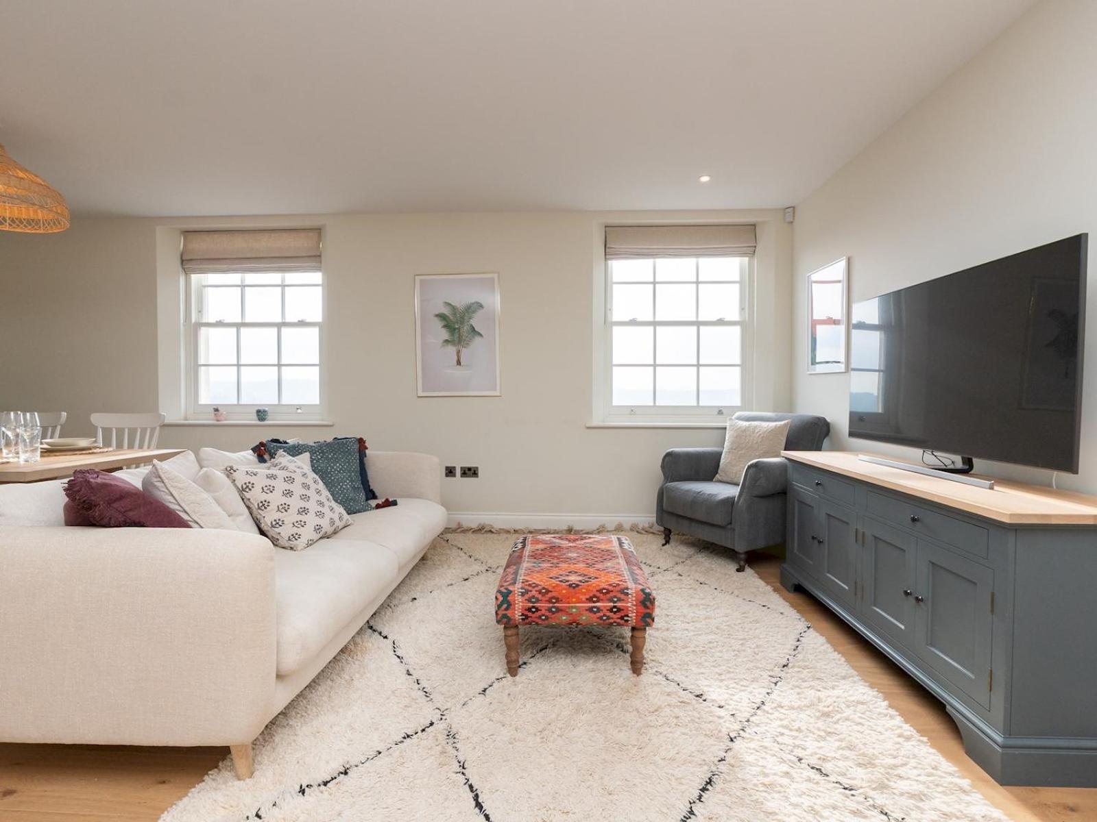 Apartment Pass The Keys With Stunning Views And Free Parking