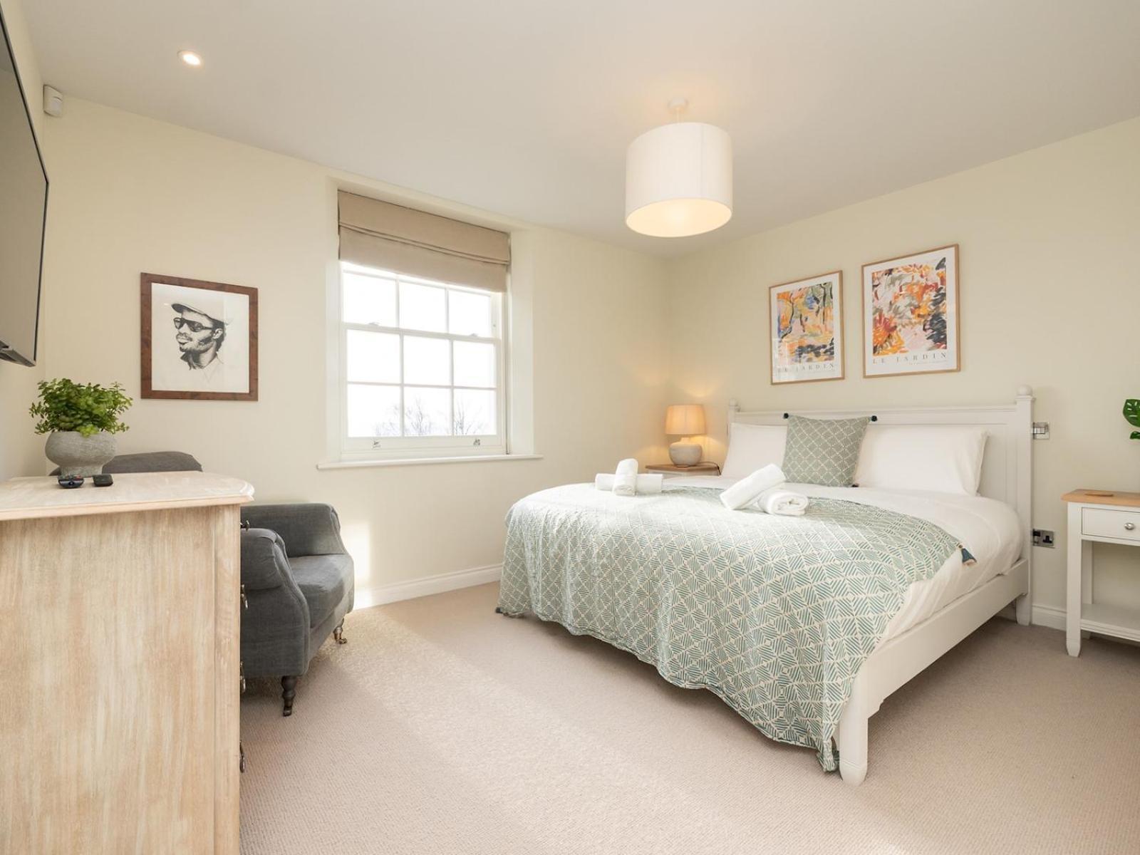 Apartment Pass The Keys With Stunning Views And Free Parking Bath