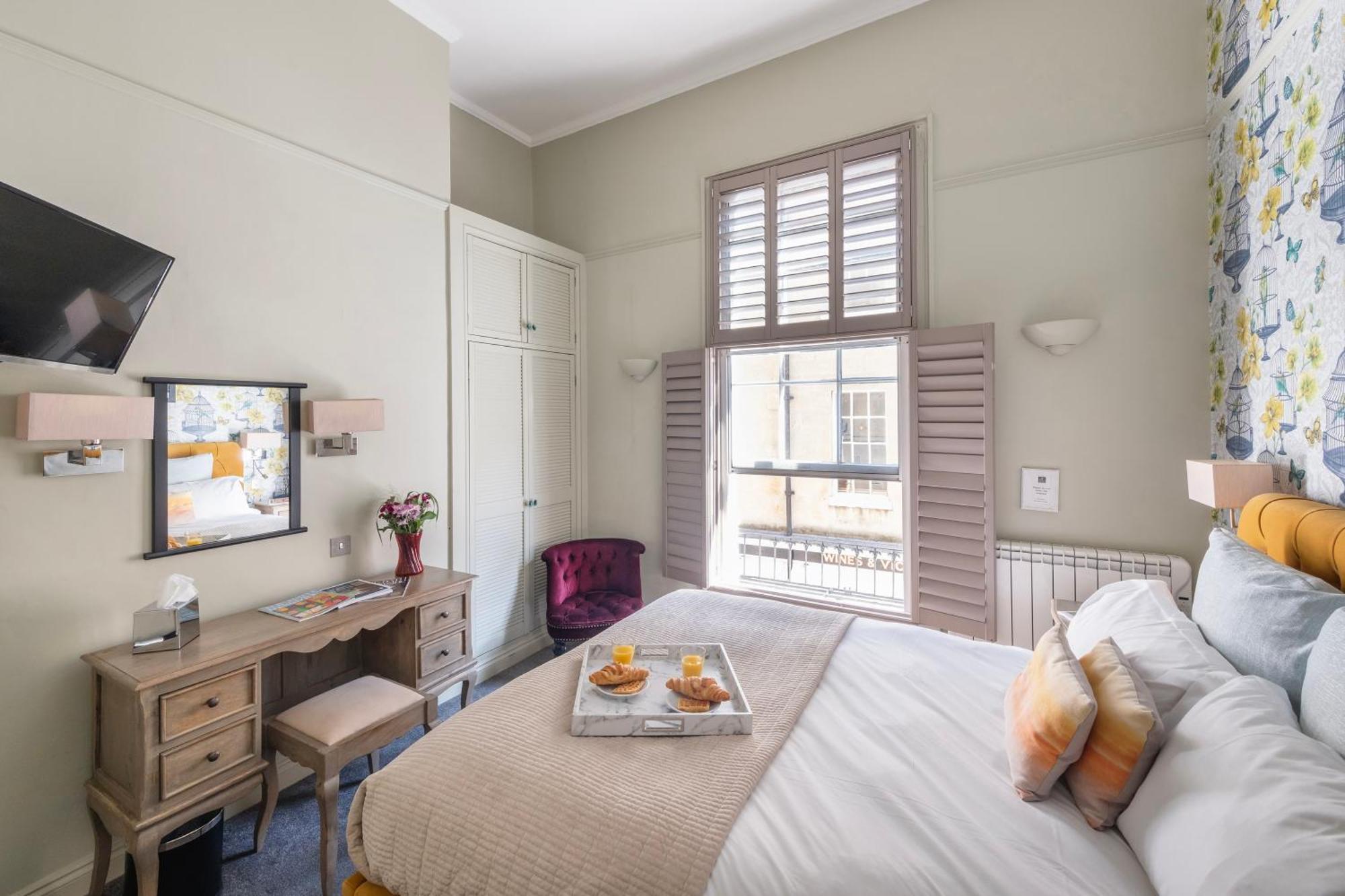 Harington's Boutique 4*