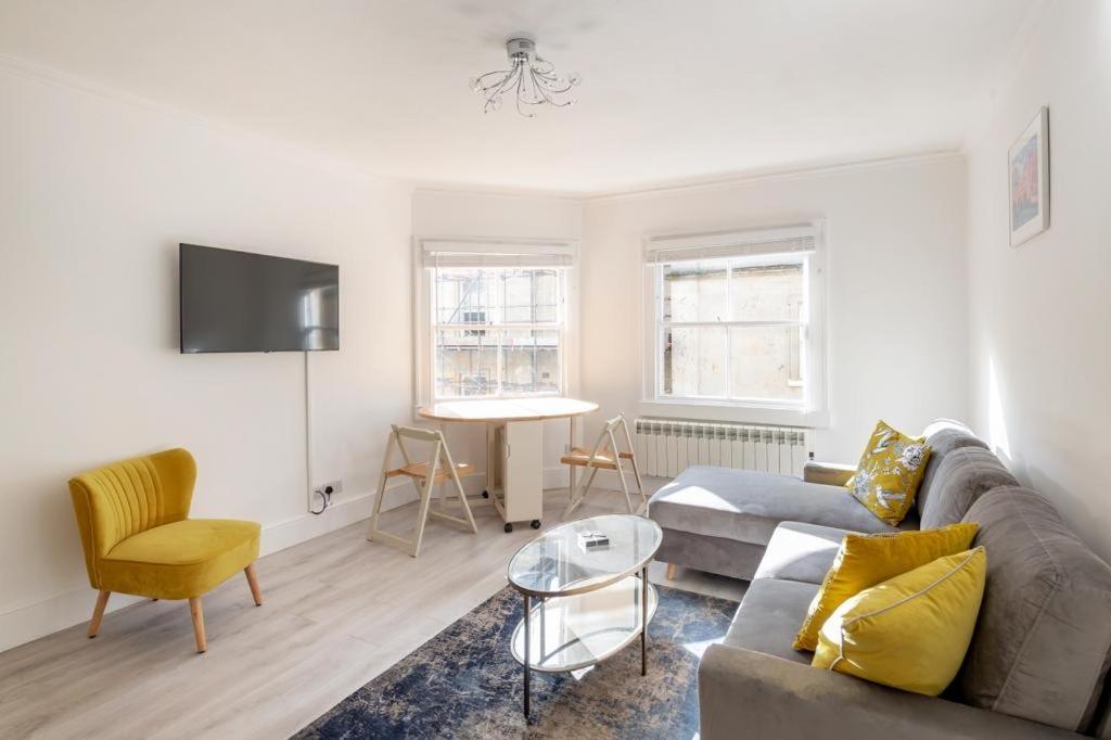 Apartment Flat In Centre *