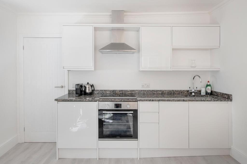 Flat In Centre * Bath