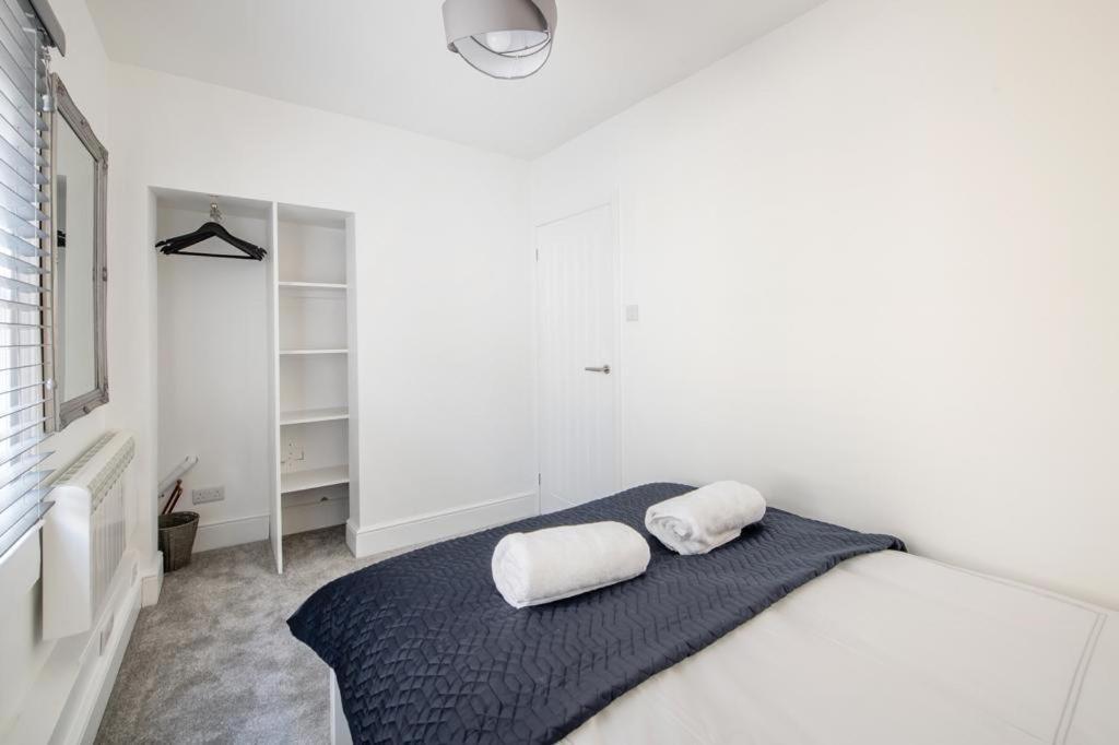 Flat In Centre Apartment Bath
