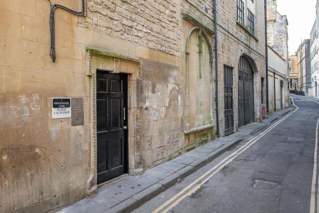 Flat In Centre * Bath
