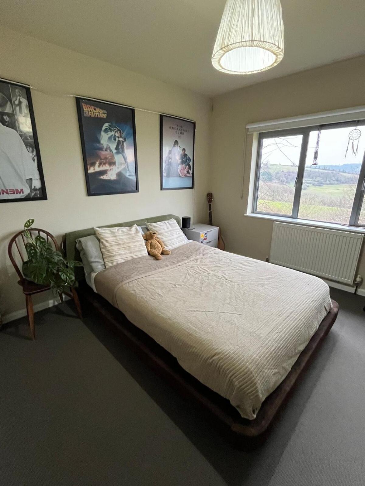 Large Open Plan Family House With Stunning Views Holiday home Bath