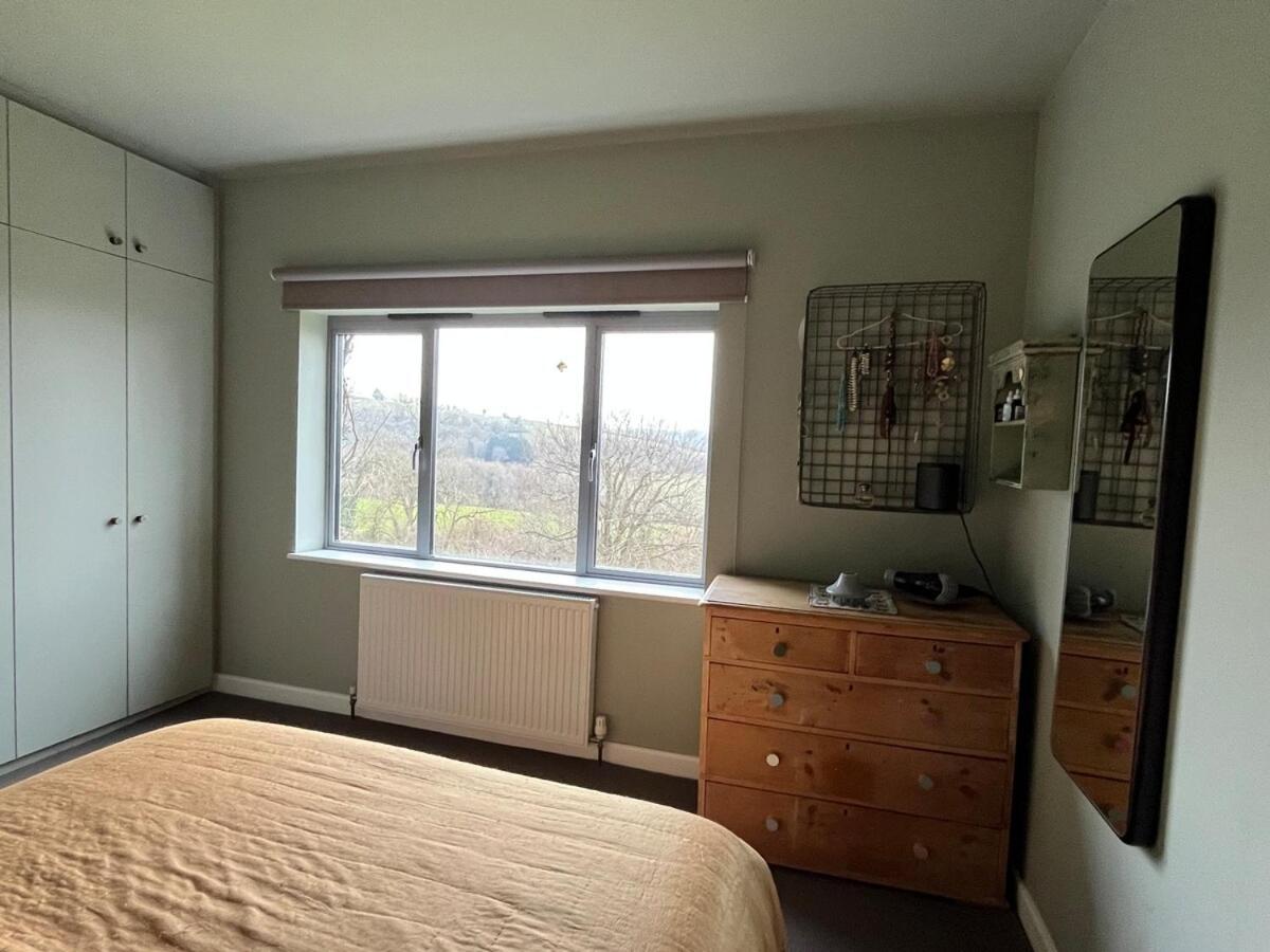 Large Open Plan Family House With Stunning Views Holiday home Bath