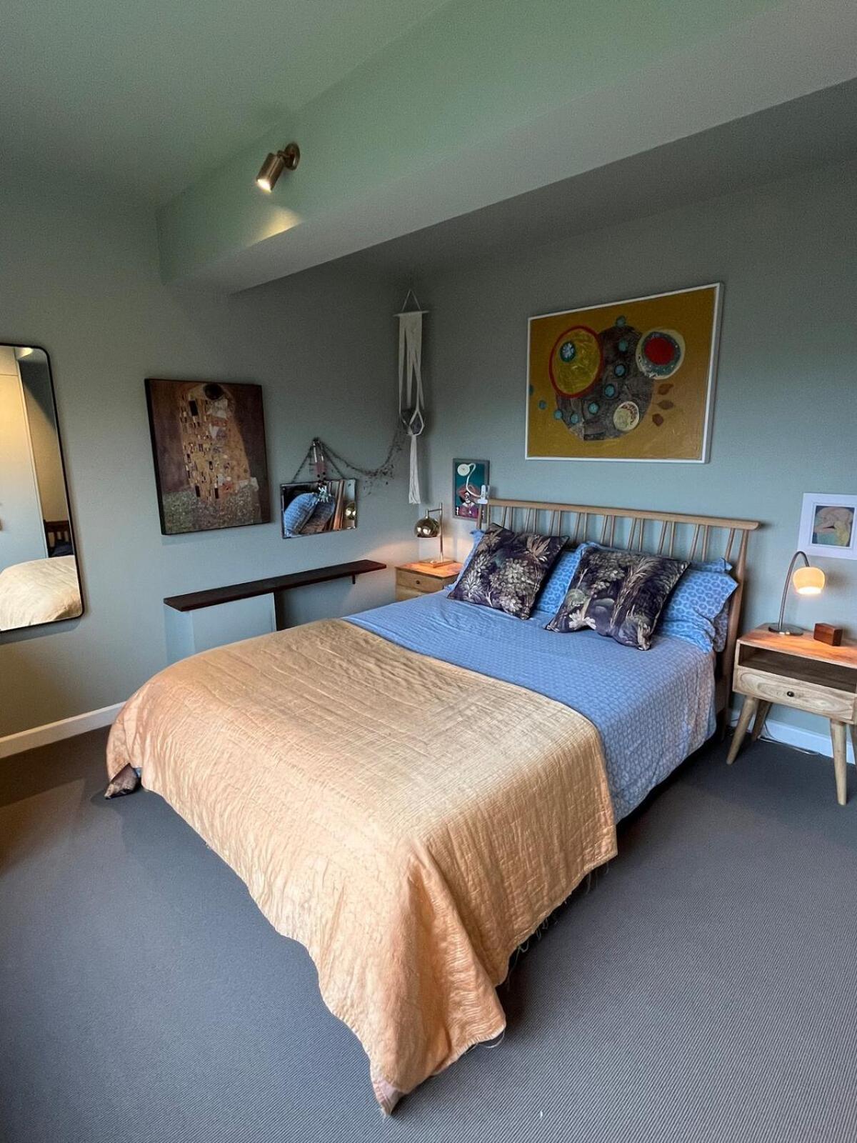 Holiday home Large Open Plan Family House With Stunning Views