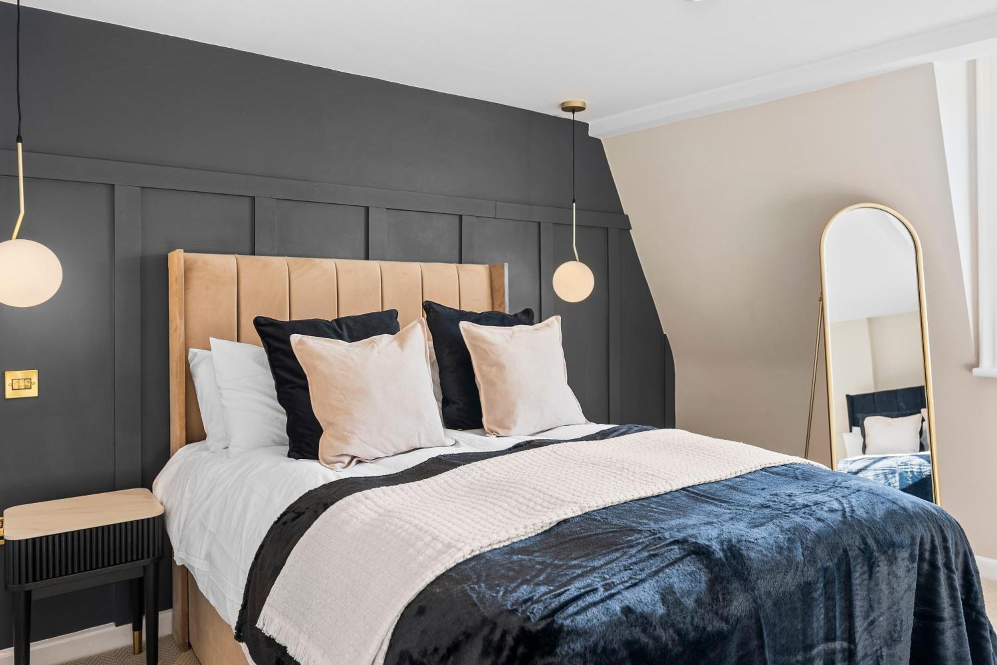 Villa Baths Ultimate House Sleeps 40 *