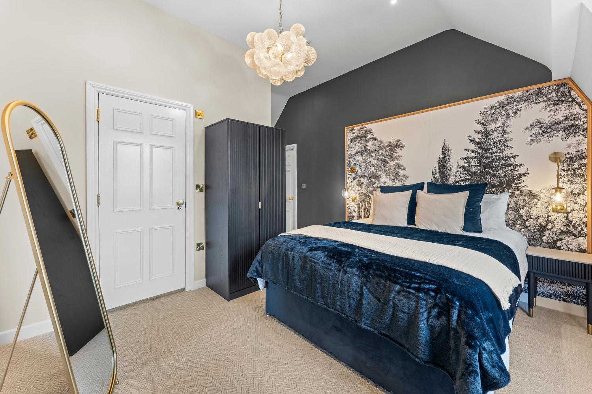 Villa Baths Ultimate House Sleeps 40