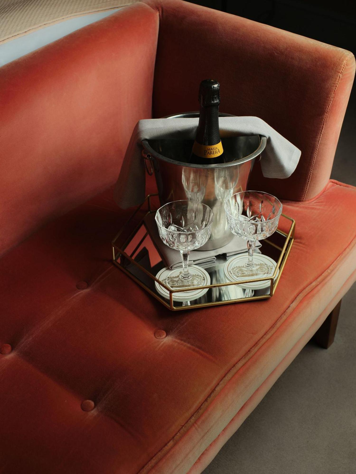 The Queensberry 4*