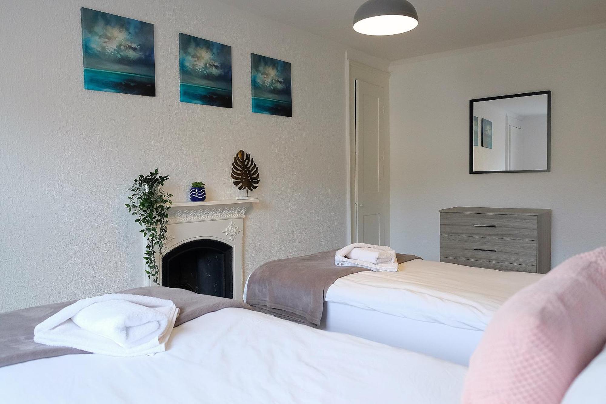 Spacious Georgian 3bedroom Apartment, 5 Mins From Abbey * Bath
