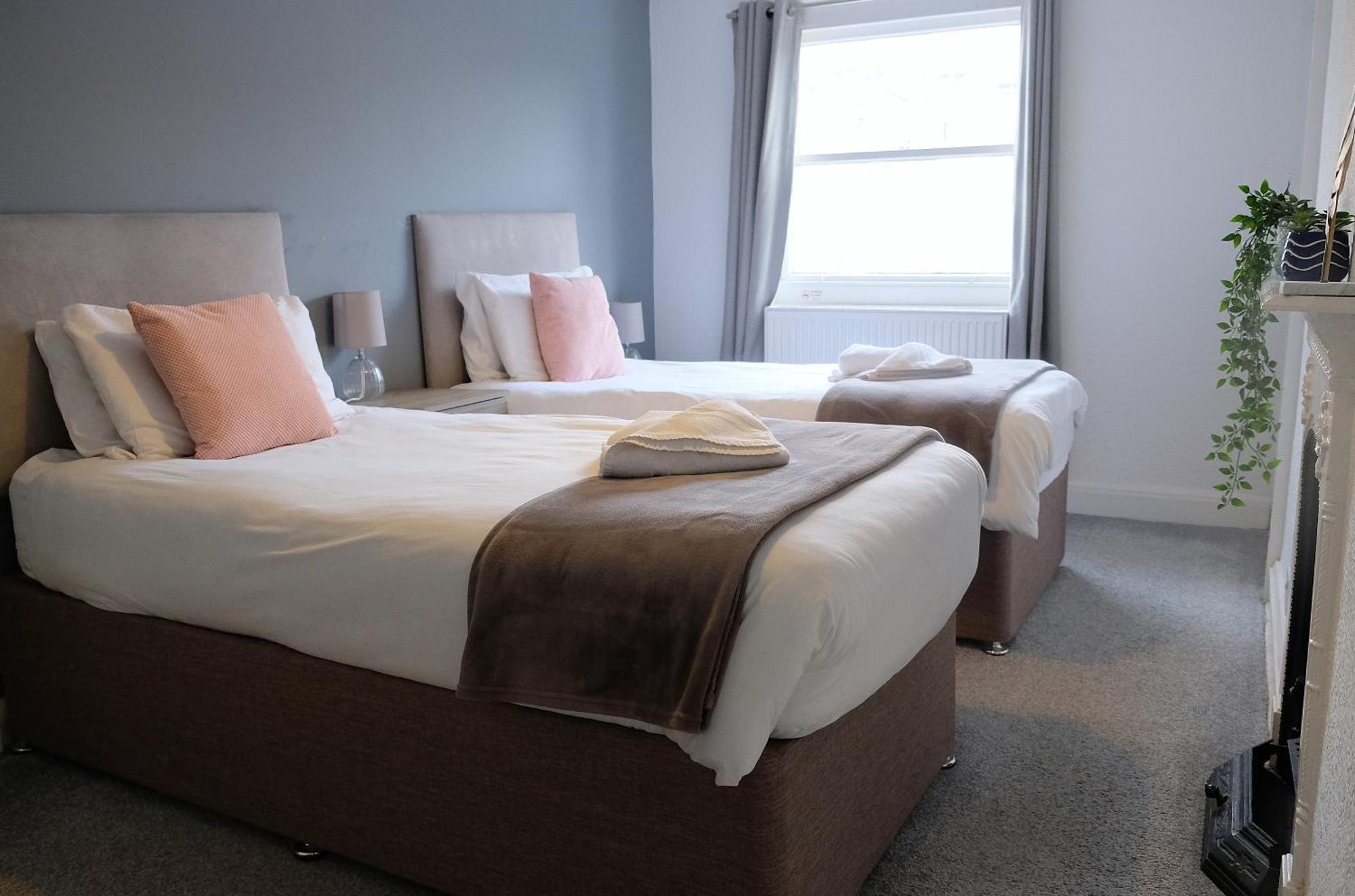 Spacious Georgian 3bedroom Apartment, 5 Mins From Abbey Apartment Bath