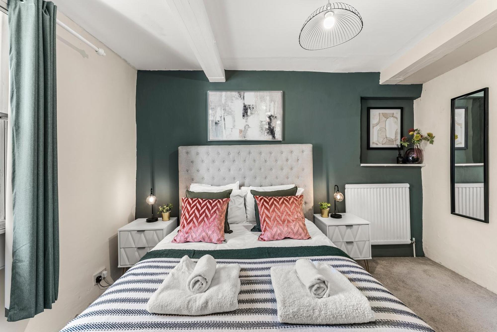 Georgian Townhouse In The Heart Of Bath