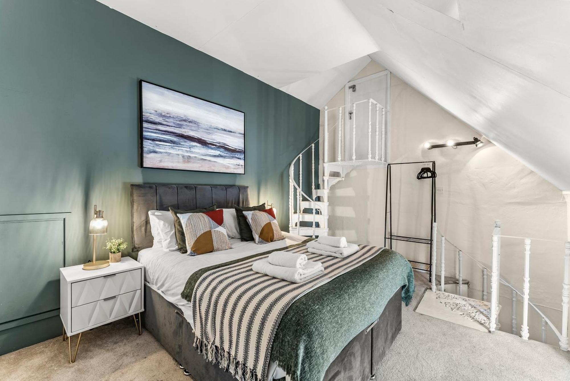 Georgian Townhouse In The Heart Of Bath