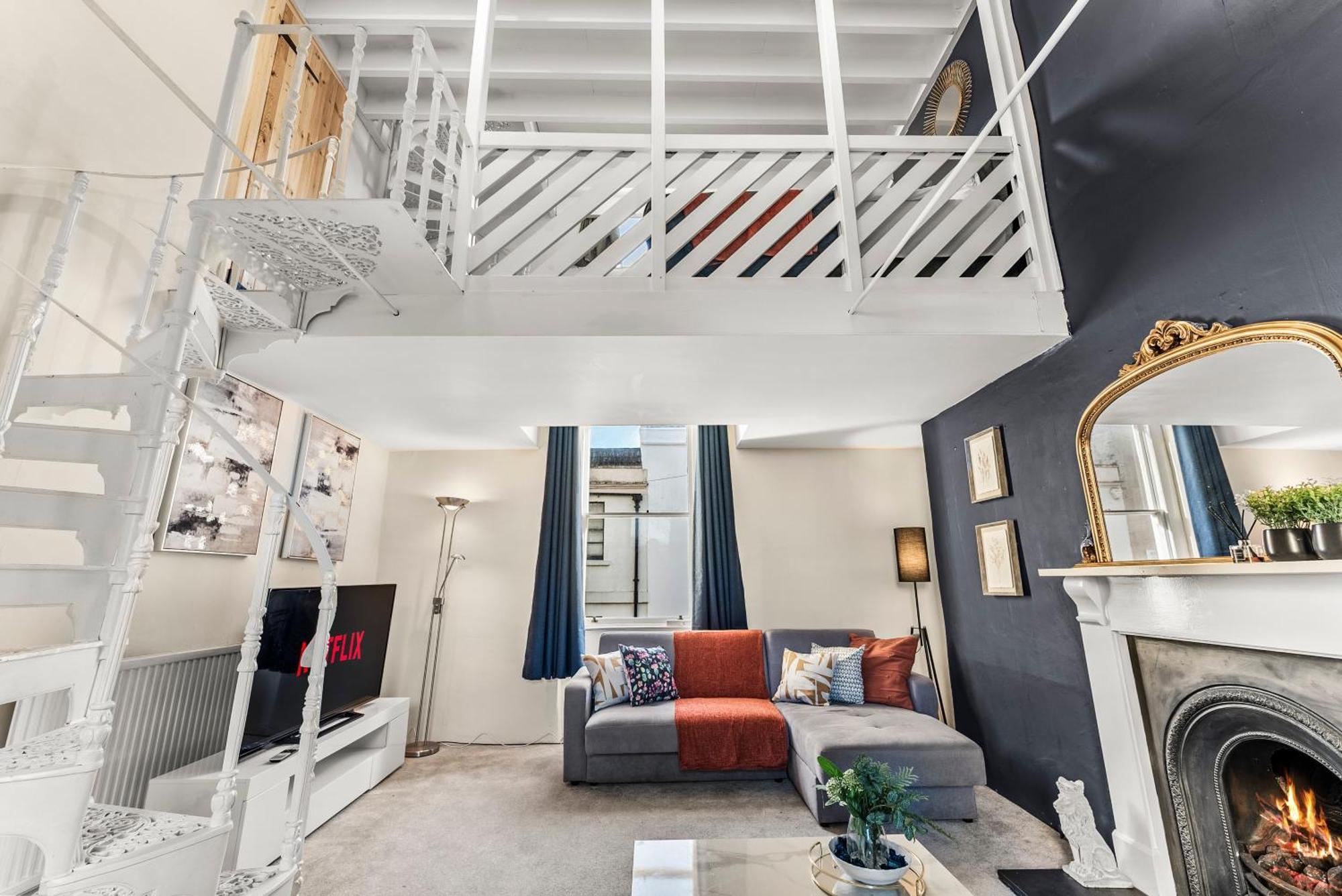 Georgian Townhouse In The Heart Of Bath *