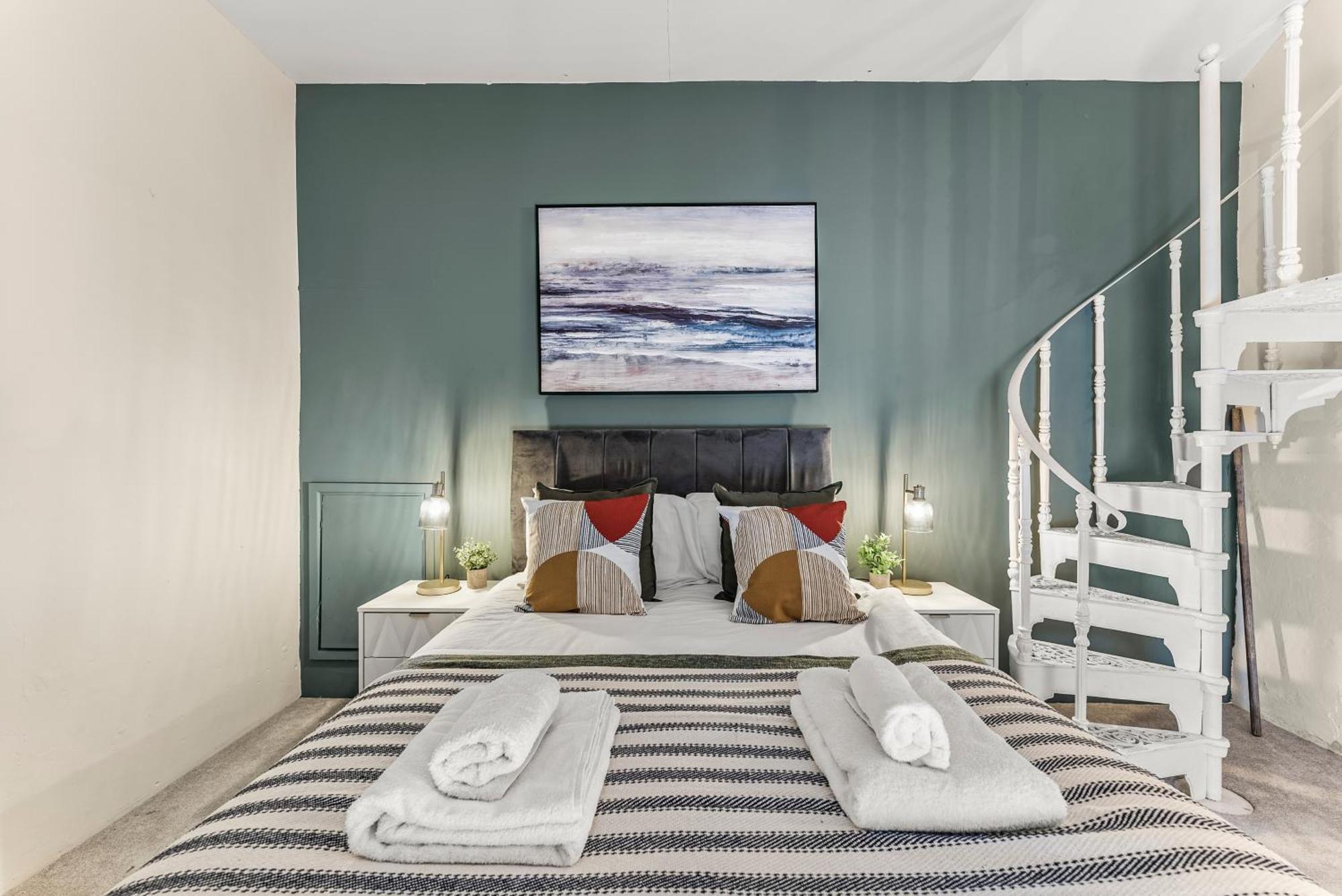 Georgian Townhouse In The Heart Of Bath *