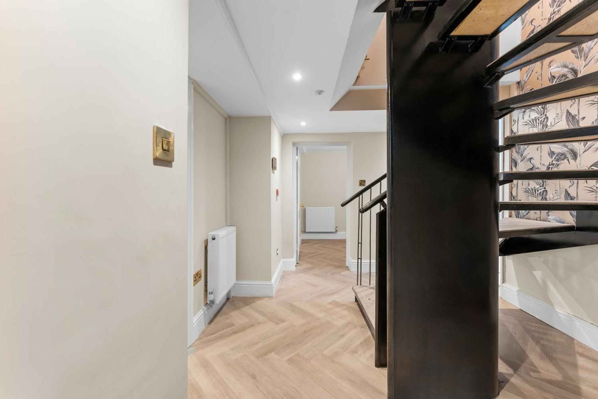 Apartment 5 Star Lux Abode In - Games