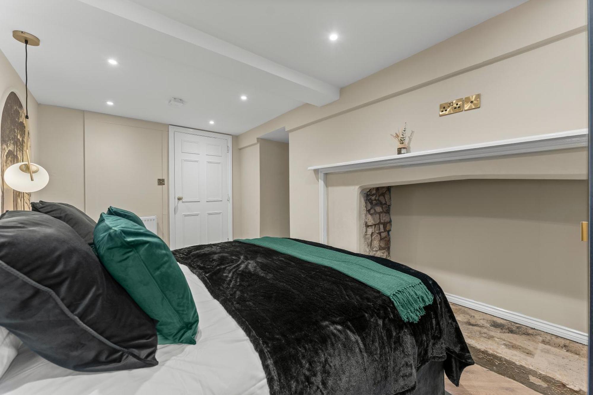 Apartment 5 Star Lux Abode In - Games