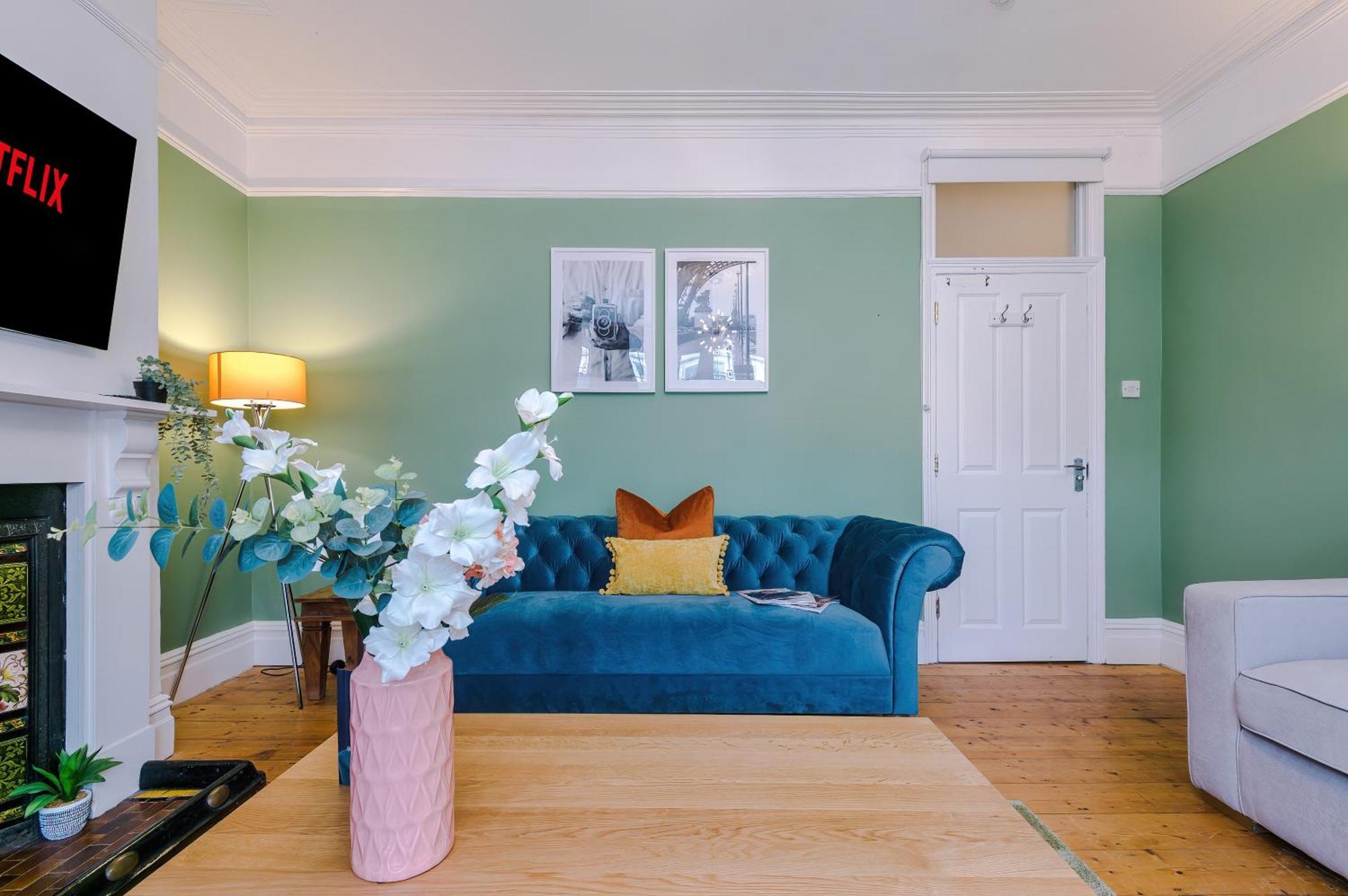 Purestay Bath: Five-bedroom House With Parking Holiday home