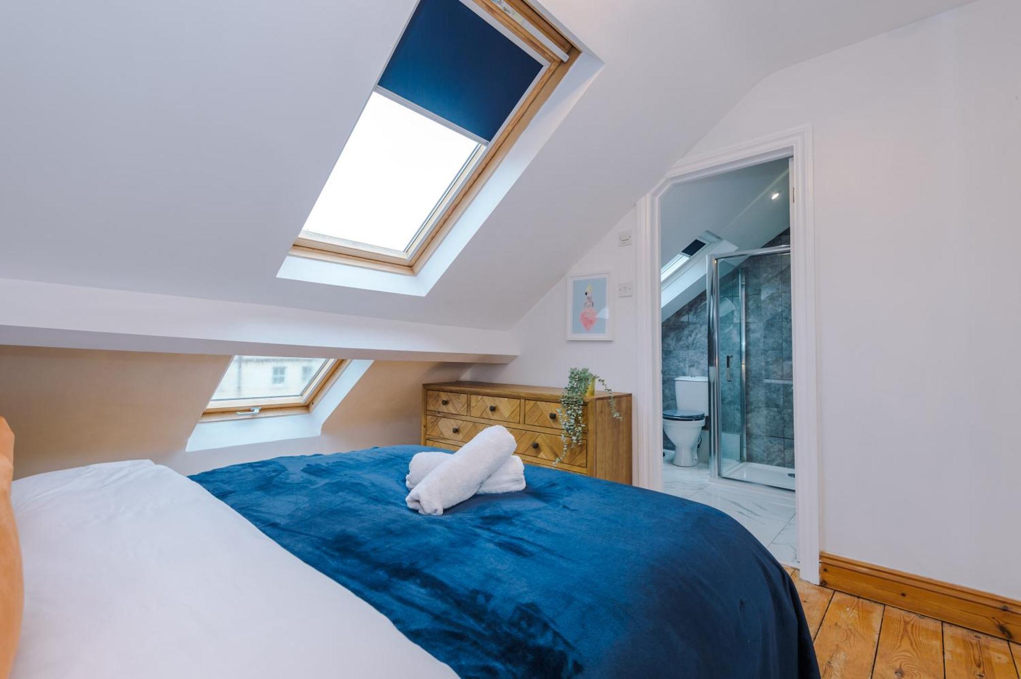 Purestay Bath: Five-bedroom House With Parking Holiday home