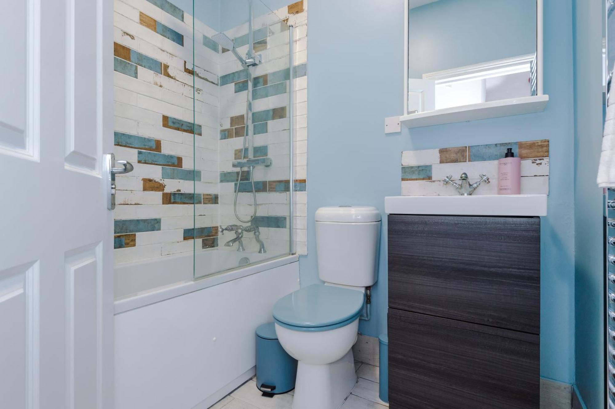 Holiday home Purestay Bath: Five-bedroom House With Parking Bath