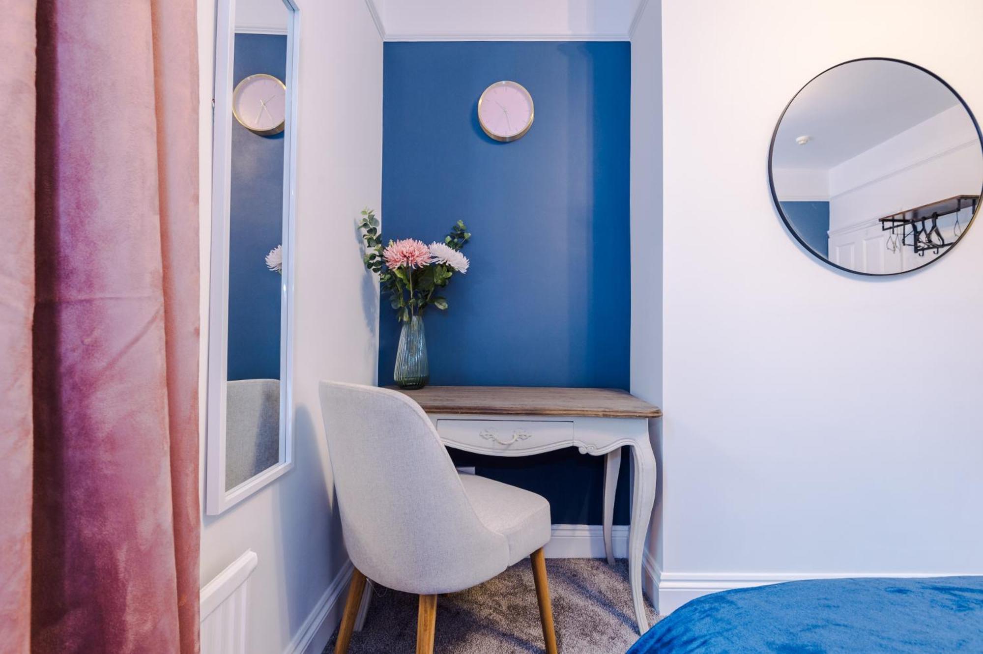 Purestay Bath: Five-bedroom House With Parking *
