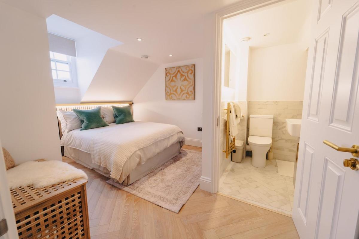 Elegant Hideaway Centre,1 Bed Flat, 3rd Floor *