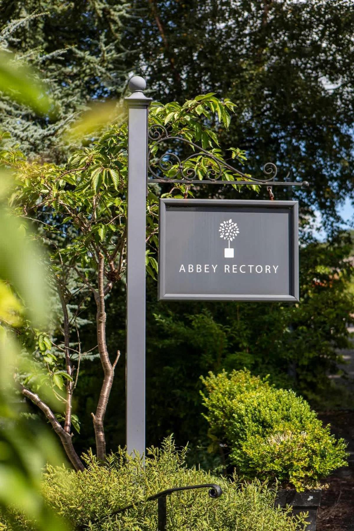 Abbey Rectory - With Private Parking Bath
