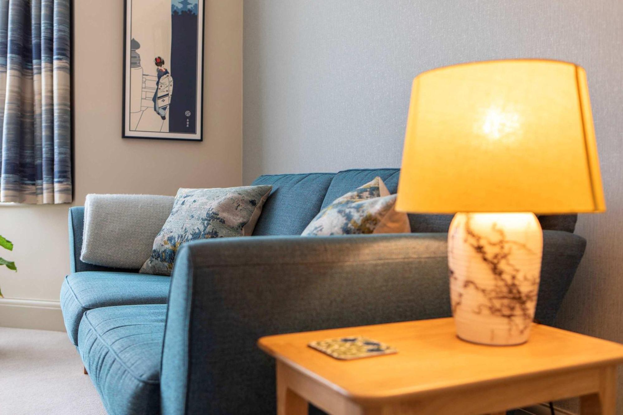 Holiday home Haven With Free Parking Bath