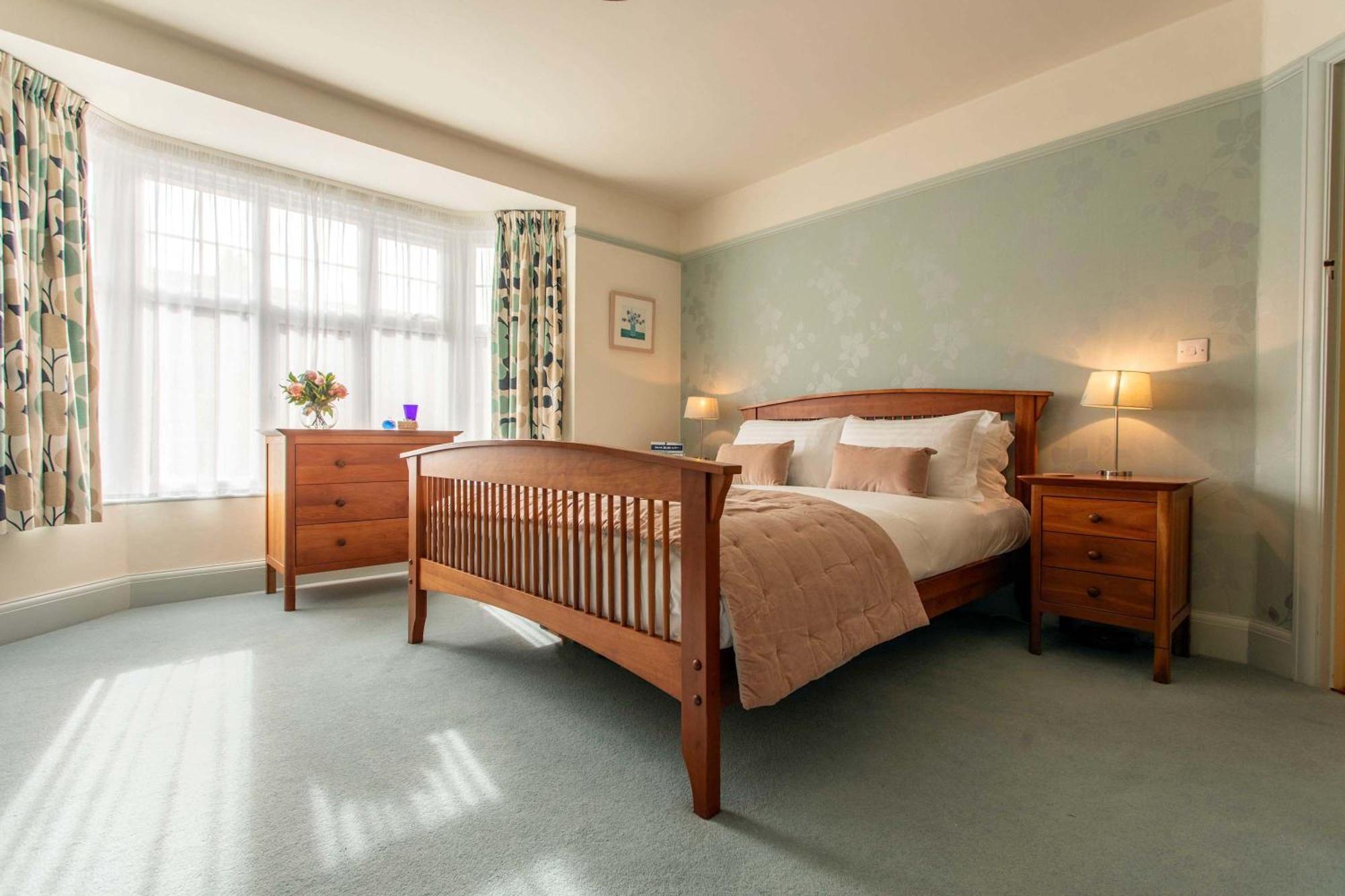 Haven With Free Parking Holiday home *