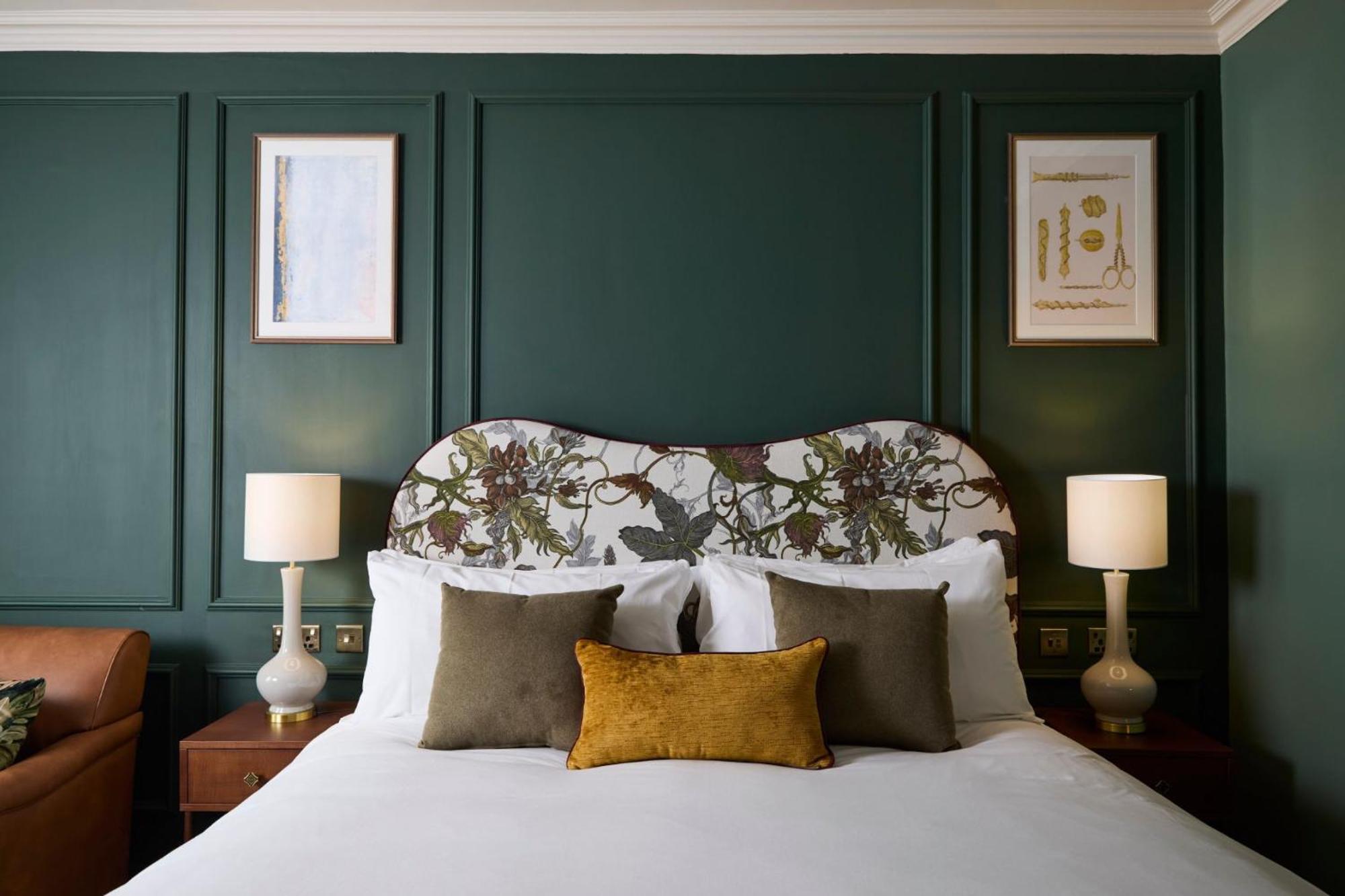 Francis 4* Bath