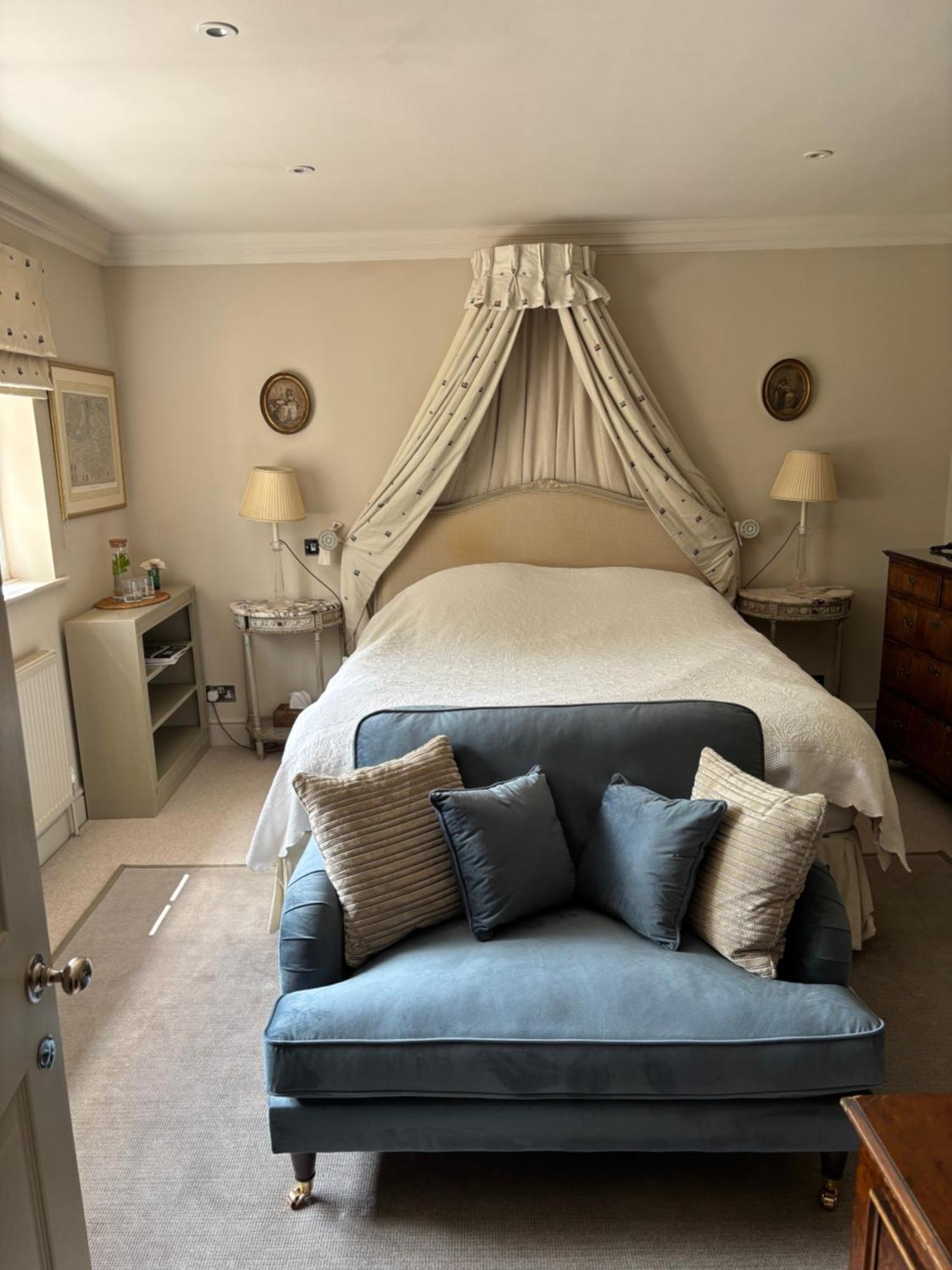 Bed & Breakfast 6 Northfields Close Family Household Bath