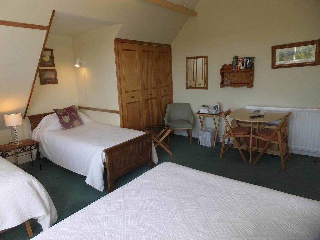 Bed & Breakfast Elgin 3*