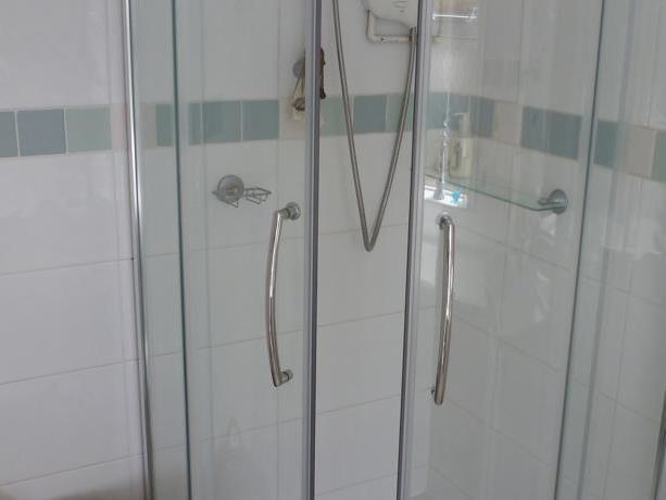 High Beeches Bed & Breakfast Bath