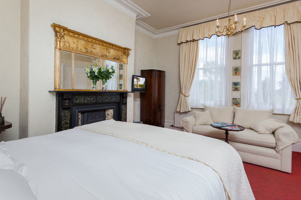 Tasburgh House Guest house