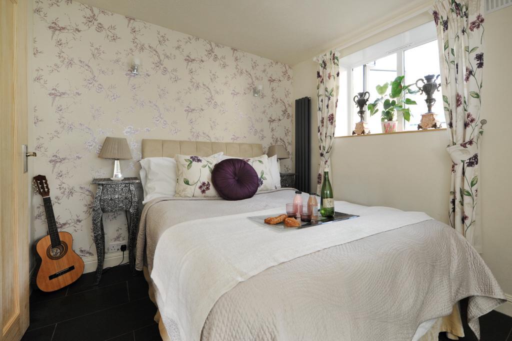 Kensington Court * Bath