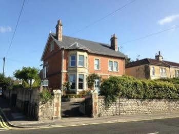 Hawkins Of Guest house 4*