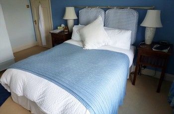 High Beeches Bed & Breakfast Bath