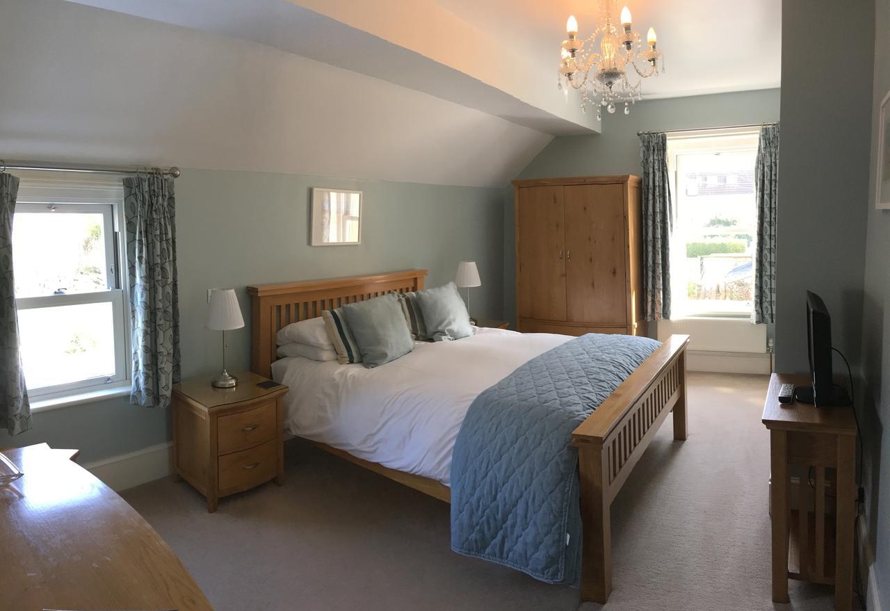 Hawkins Of Guest house 4*
