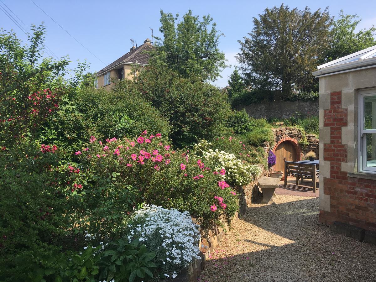 Guest house Hawkins Of 4*