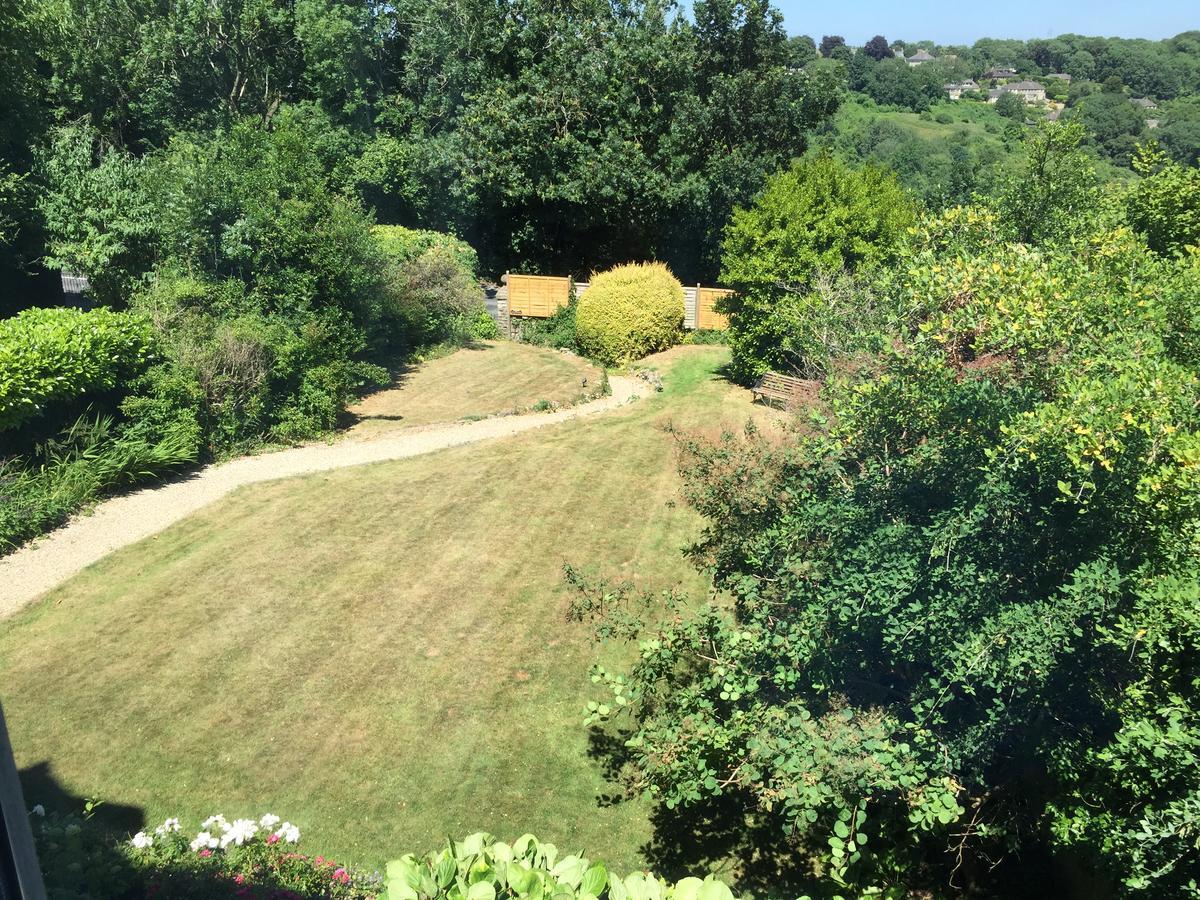High Beeches Bed & Breakfast 4*