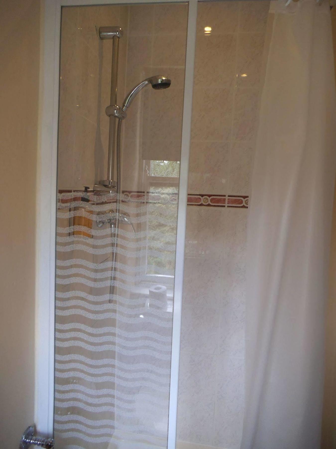 Redcar 2* Bath