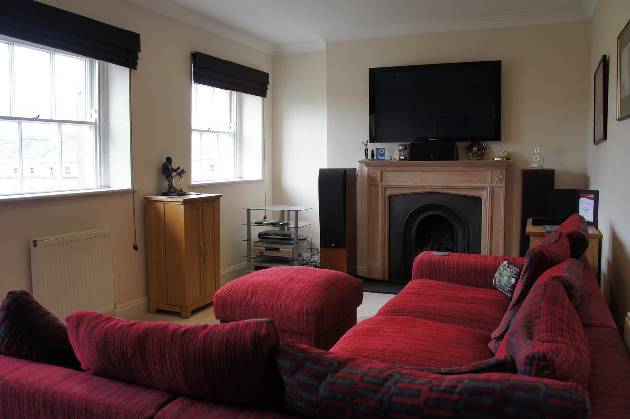 Norfolk Crescent Apartment *