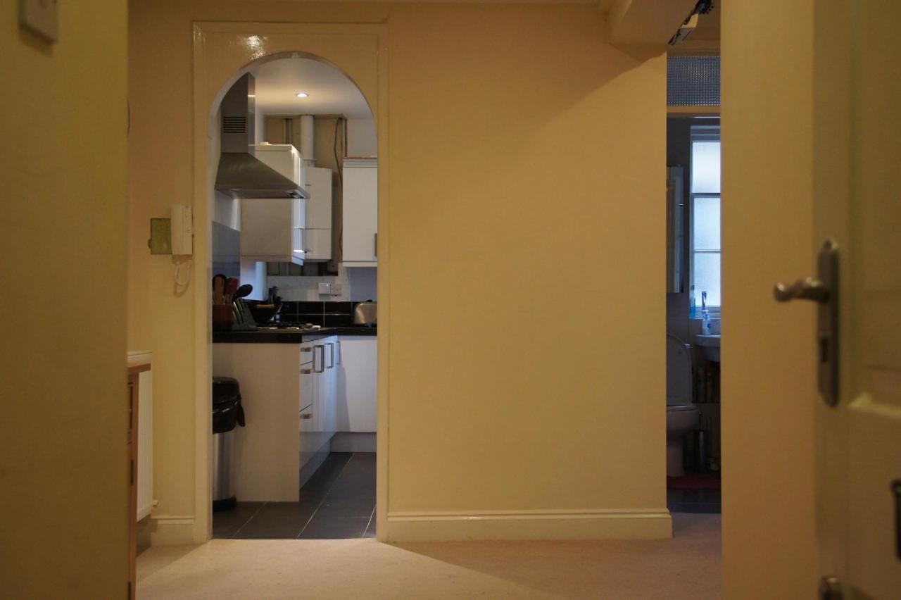 Apartment Norfolk Crescent *