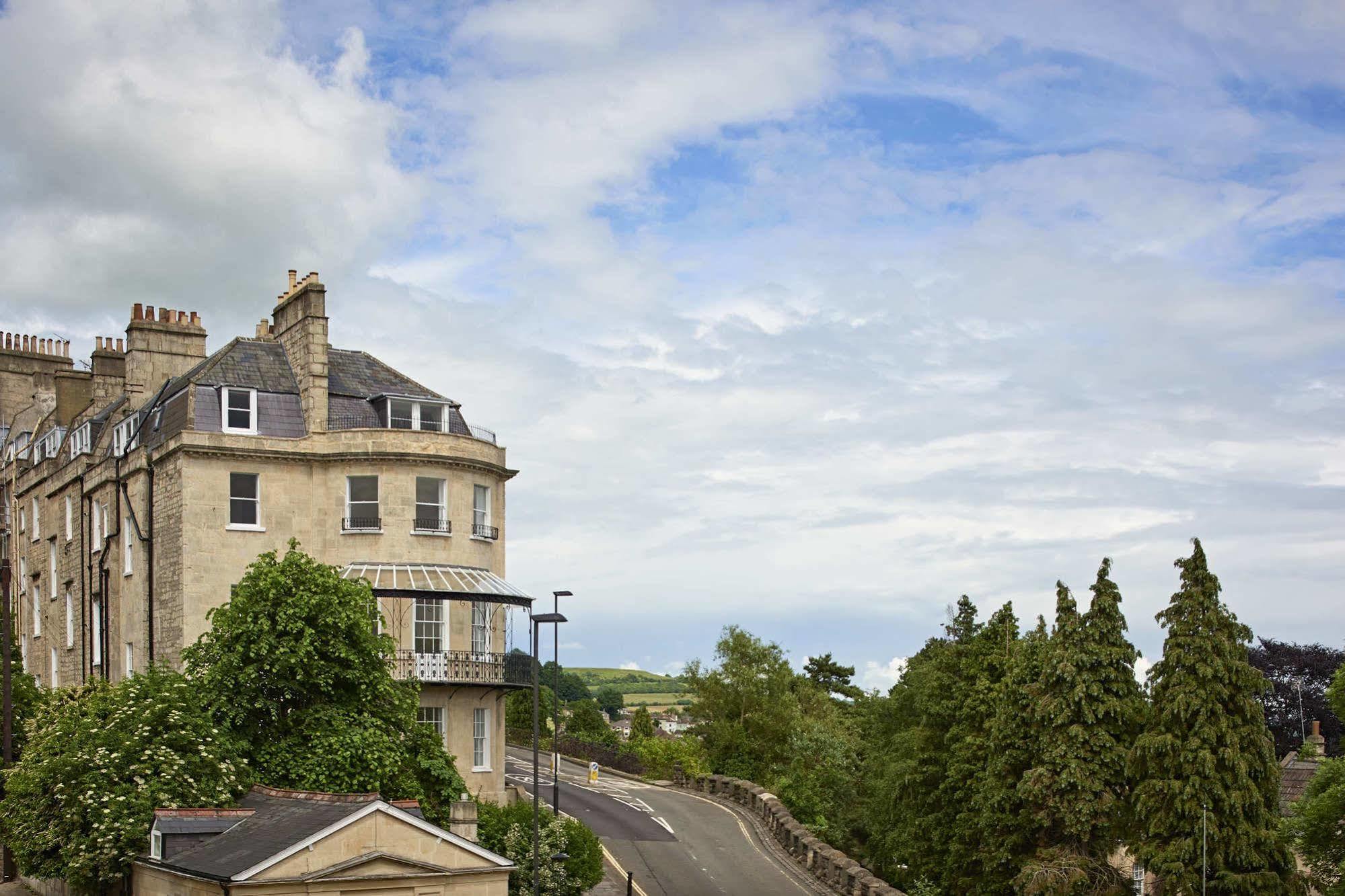 Hill House Guest house 4*