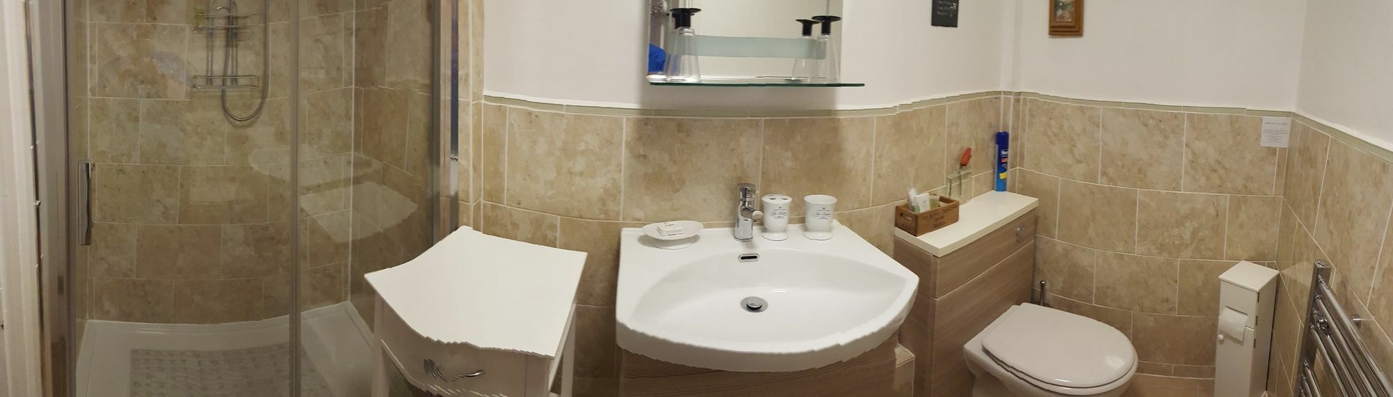 White Guest house 3*