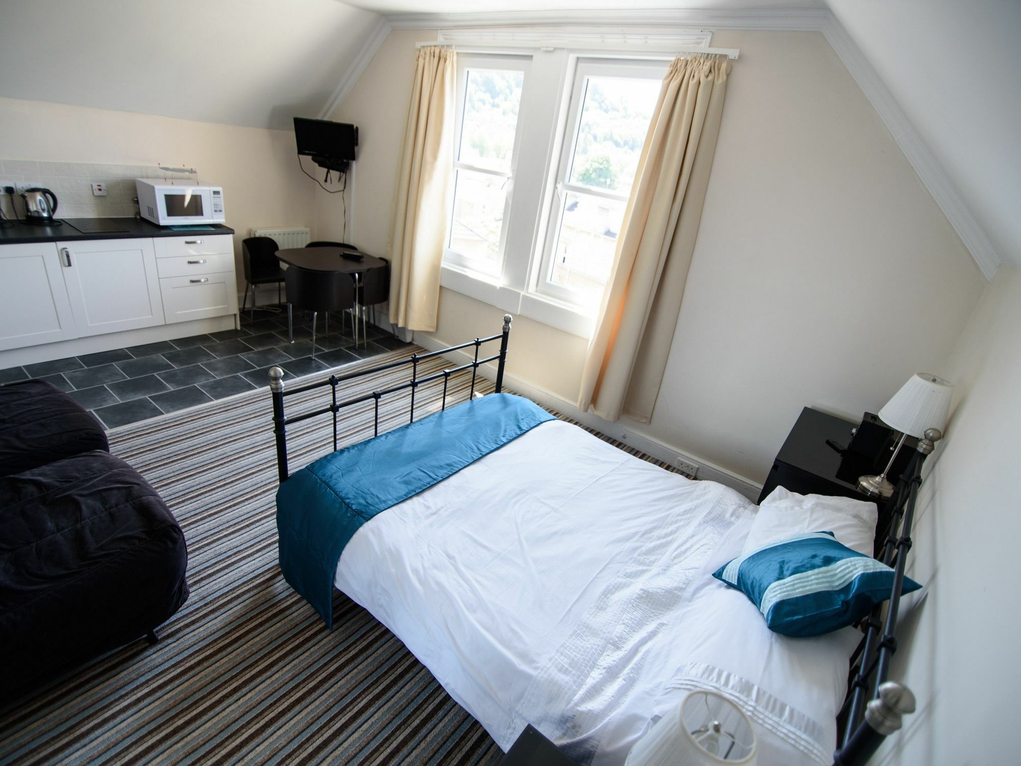 10 Lime Grove * Bath